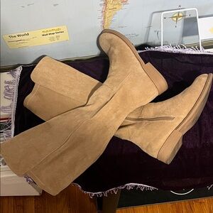 Chic Tan Suede Heeled Boots